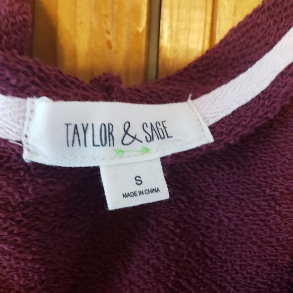 Sweater - Picture 3 of 3